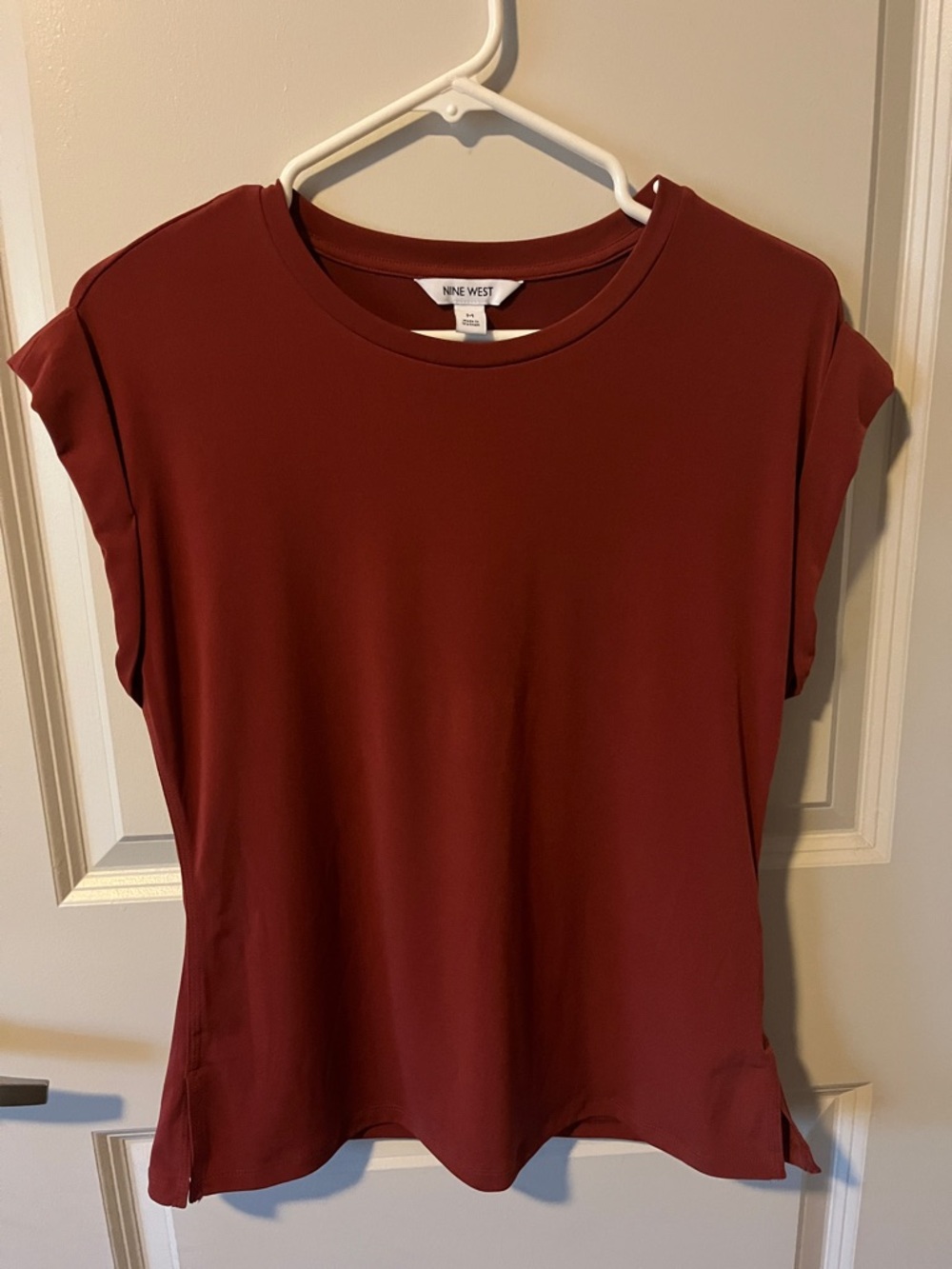 Nine West Women's Rust Red Short Sleeve Crewneck Tee